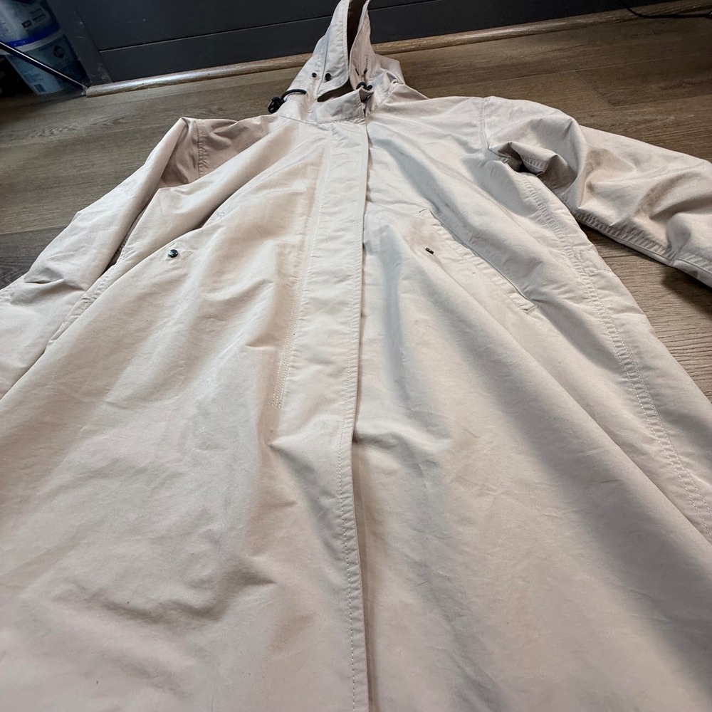 Everlane Beige Trench Coat - Picture 11 of 14